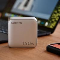 高颜值快充套装真能兼顾桌面美学与多设备高效供电？