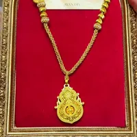 get到了‼️人生四美的美🤯最近葫芦元素好火💥
在素金葫芦和人生四美中犹豫了大半个月😫果断选了四美这款💓
“人生四美”寓意也深得我心🫶这个工艺也好适合新中式🍃#黄金首饰 #按克卖黄金 #足金999 #百搭#日常