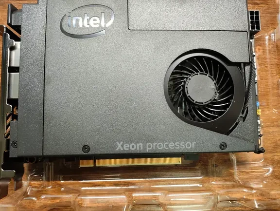 升级了一下NUC 9, 我的 HomeLab Server.