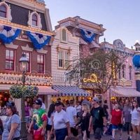 乐高新品消息 篇零：乐高迪士尼又要出大件了？这回直接要做迪士尼乐园里的街道