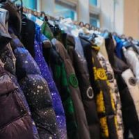 平价羽绒服VS贵价羽绒服，到底有啥区别？对比鸭鸭、波司登就懂了