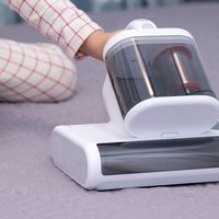 用除螨仪给孩子床垫吸出半杯灰后，才明白为什么他总打喷嚏