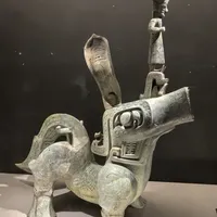 国博新展|三星堆展青铜器与中原有较大区别