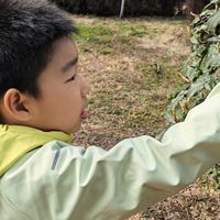 黑冰儿童软壳：保暖、防风、防泼溅，陪伴孩子户外运动每一刻