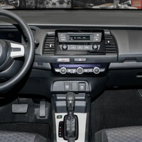 堆屏≠智能，实体按键才是行车安全的底线