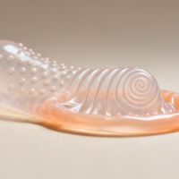 颗粒、螺旋套花里胡哨的避孕套真能提升快感吗？1500+用户观点大PK