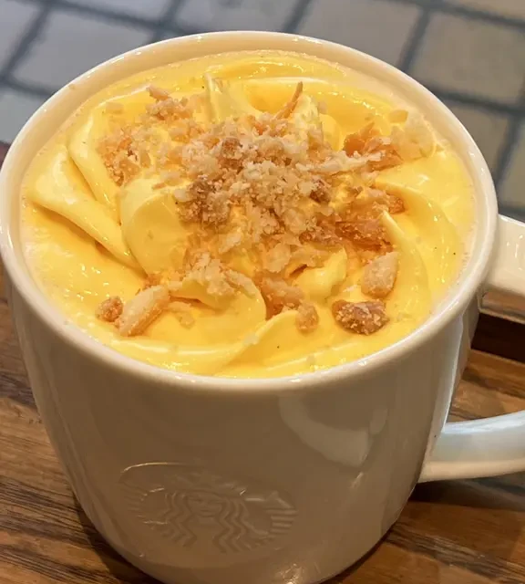 🇯🇵星巴克新品シュークリーム ラテ喝了