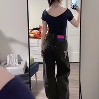 Levi’s这条裤子上身好惊喜！