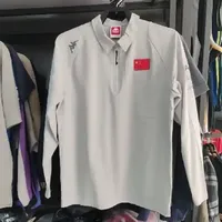 卡帕 中国马术国家队赞助款球员版训练长袖，L码一件，XL码一件，2XL码3件，吊牌1139元  清仓特价处理
买卖不报价，生意做不大，399元全国最低价 现货秒发，全国包邮
#卡帕#国旗款#商务通勤 #记录真实生活 #鄂尔多斯