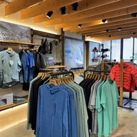 首尔新沙洞Patagonia攻略：人少货全还能退税