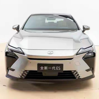 雷克萨斯也妥协了！全新ES300h开启预售，2.0L混动+10年免费养！