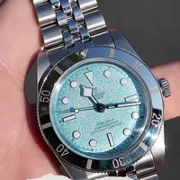 #帝舵 碧湾 54型 蒂芙尼蓝
M79000-0001 
极品成色，客户上手几次，小表径佩戴舒适，最新款配色，颜值极高，稀缺款
好价分享29888元
#临平二奢#二奢腕表#二奢日常#腕表分享