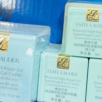 守住眼周年轻防线：雅诗兰黛第五代小棕瓶眼霜的养肤进阶课