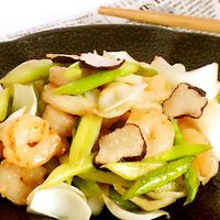 春日餐桌：百合芦笋炒虾仁