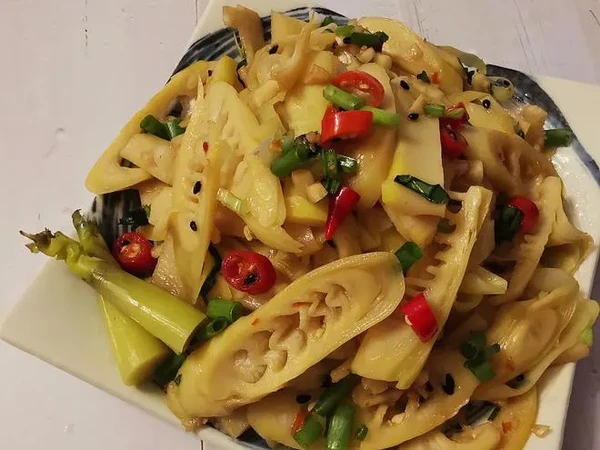 春笋凉拌菜，清爽解腻
