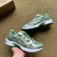 通勤鞋别再踩雷！这双鞋舒服到不想脱，搭西装也不违和