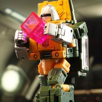 【一游世界】孩之宝变形金刚 复古挂卡版 大汉