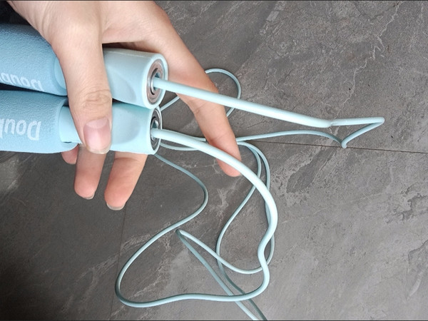 晚间20分钟跳绳运动，高效燃脂省时省力