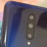 300元的真全面屏手机，2k屏幕、升降摄像头，不愧为当年机皇