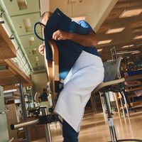 无Logo≠高价值：3000元以上大衣值不值，关键看这三点