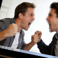 我用iPhone 15 Pro实测：爱回收上门和估价差的多吗？告诉你真相