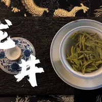 西湖龙井如何用盖碗和玻璃杯冲泡，一条视频教会你，泡好春天的第一杯茶。#西湖龙井 #龙井泡法 #春天的第一杯茶 #贡牌西湖龙井 #贡牌