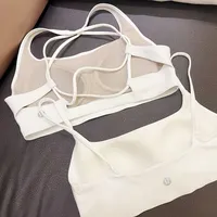 运动内衣自带胸垫是懒人福音还是舒适陷阱？1000+用户观点大PK