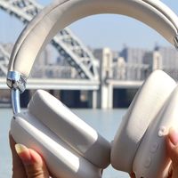 音频发烧友 篇零：音质天花板！这才是头戴式耳机该有的样子，还自带两块可拆卸小屏