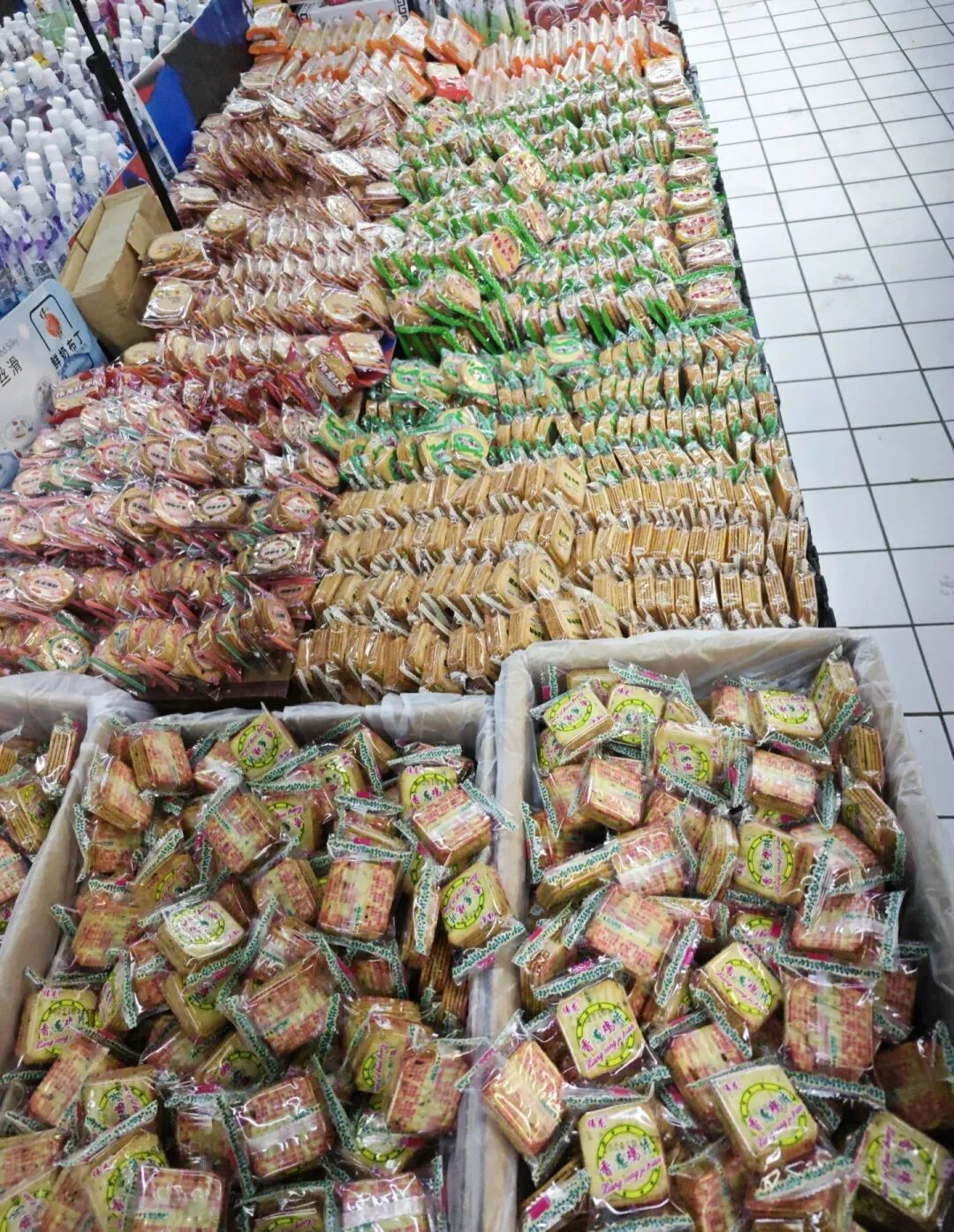 狂揽5亿、卖出百万盒!这家称霸小摊33年的零食巨头,正闷声发财