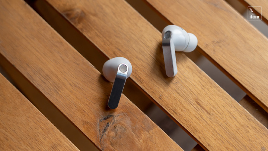 三星 Galaxy Buds4 系列体验:降噪升级,音质攻顶,还是三星手机的最佳搭档