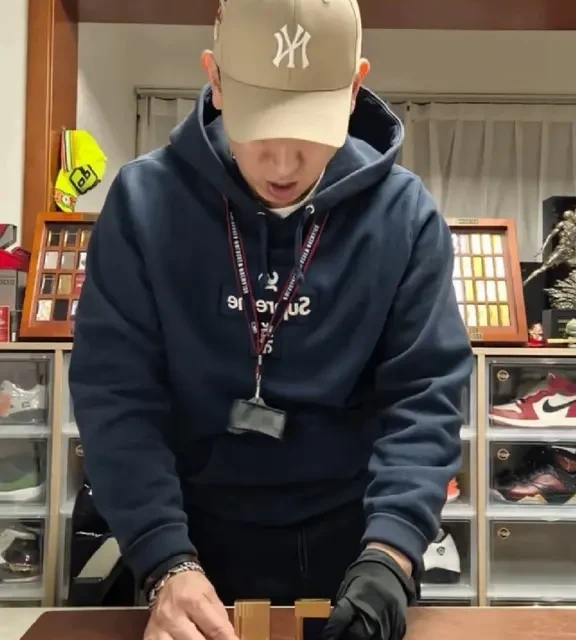 都彭打火机如何加气