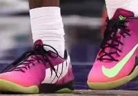 【NBA每日上脚】科比8刺客提前半年上脚！格林你要干什么？