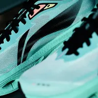 李宁追风PRO2碳板跑鞋：体考神器还是智商税？1000+用户观点大碰撞