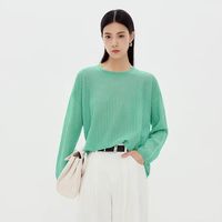 水云间｜会呼吸的浪漫镂空针织衫，秋日元气叠穿天花板