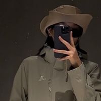 服饰穿搭 篇零：红极一时的始祖鸟，为什么被骆驼取代？看完这些原因，就不奇怪了