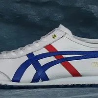 国产德训鞋逆袭？这5款热门休闲鞋，谁才是通勤党的真·舒适答案？