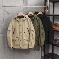 轻≠薄、好穿≠宽松！300克以内+防风透气，这件春外套才真能打