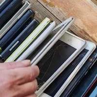 一天一个价疯涨：旧手机回收暴涨3倍，抽屉废机变电子黄金