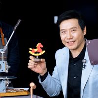 雷军太良心？友商集体涨价，小米选择硬扛，卢伟冰解释不涨价原因