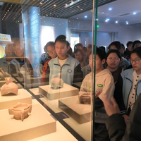 解锁文物 “重生” 密码 沉浸式传承匠心文脉 —— 潍坊市博物馆开展丰富文物保护修复研学活动