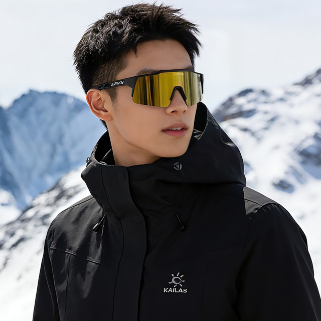 本土专业标杆，vozapow沃飒，专注户外眼镜核心防护