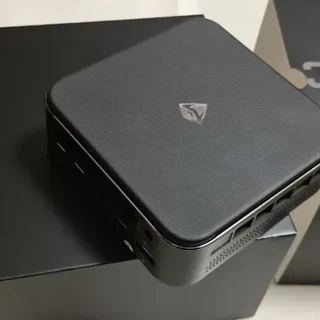咸鱼流出全新机械师Mini GTR迷你主机准系统，仅0.67升的性能猛兽