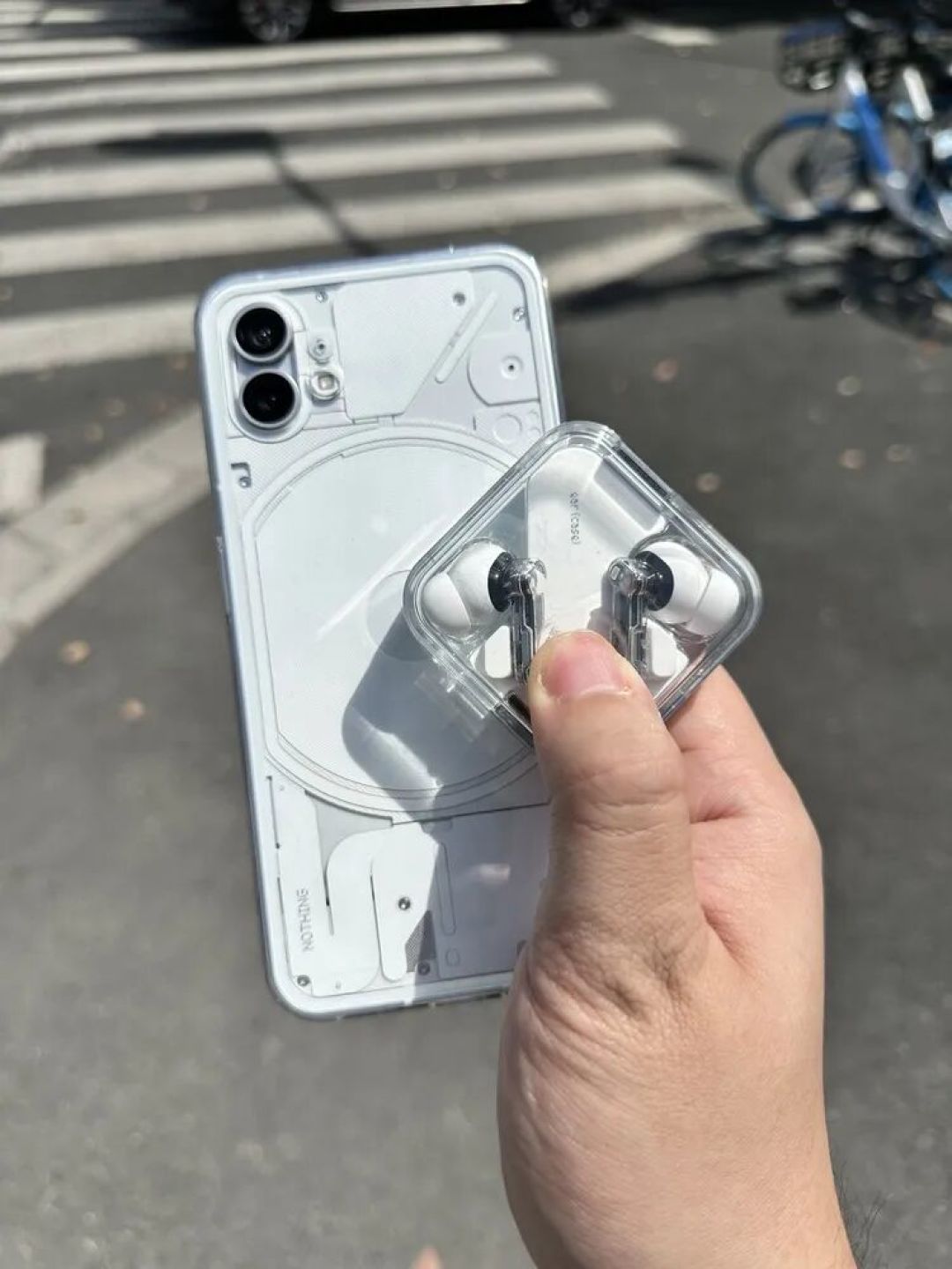 Nothing Phone (1) 图源：不客观实验室