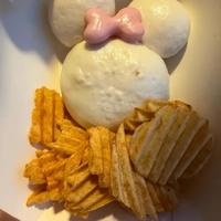 70元米妮包子被指“镶金”,主题乐园高价餐饮是IP溢价还是“割韭菜”?