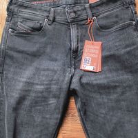 blacked 黑牛2号 意大利diesel迪赛柴油水洗做旧修身小脚sleenker黑色牛仔裤现货 另一个修身版型到货啦~第一批数量有点少 后续补货困难呀