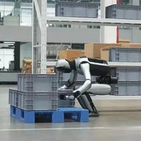 深圳机器人产业生态：八大金刚与十三太保的差异化协同路径