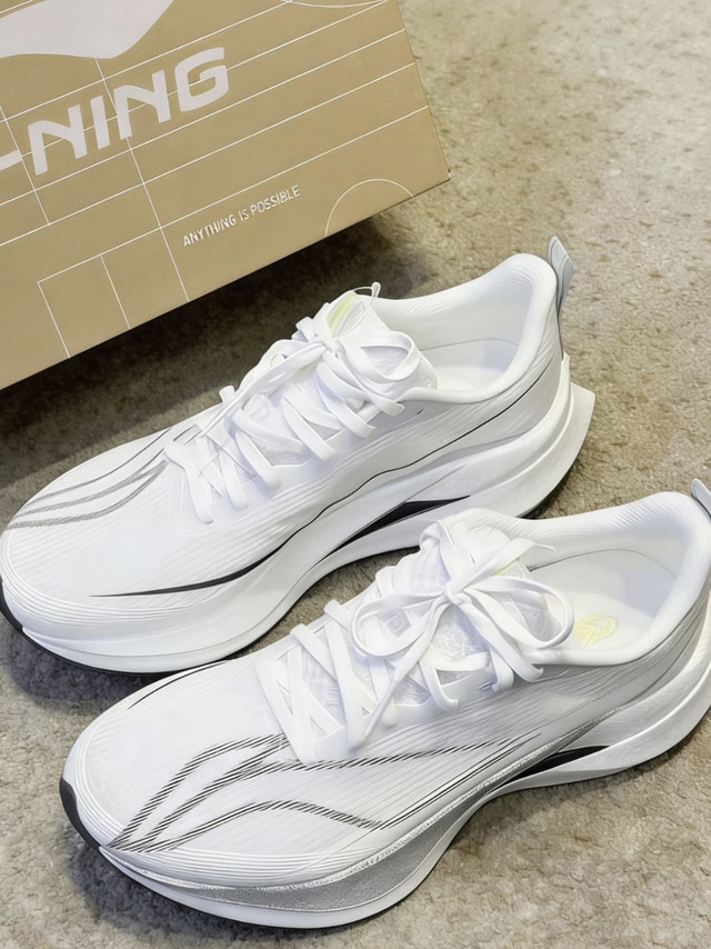 赤兔9来了！李宁万金油跑鞋的“稳弹”革命，到底值不值得冲？