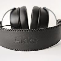 Akko破晓S9Ultra四模耳机：FPS电竞党狂喜，听声辨位+久戴舒适
