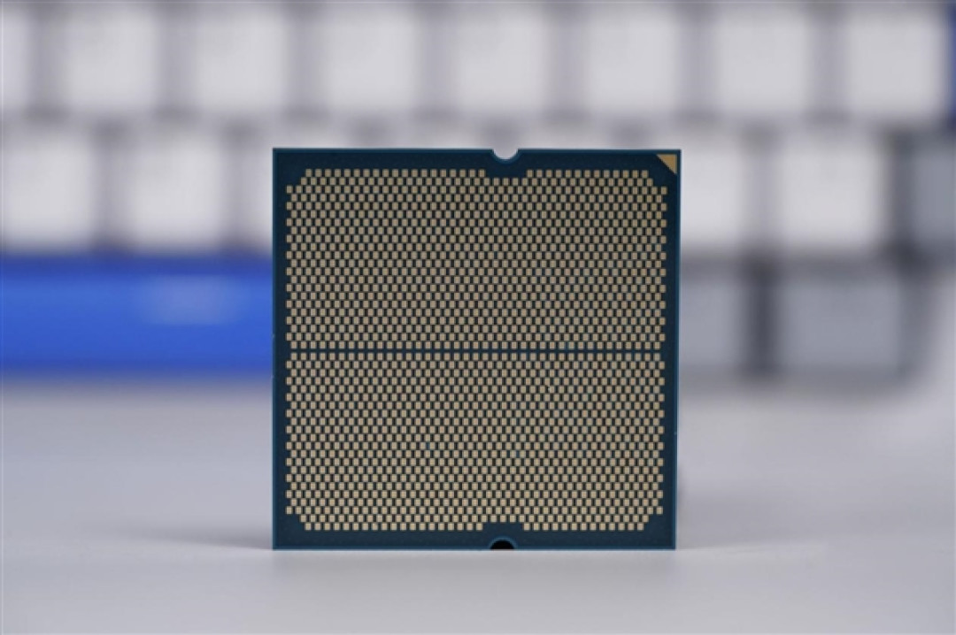最强游戏处理器!锐龙7 9850X3D处理器图赏