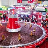第 114 届成都糖酒会探展｜25 吨巨型火锅免费吃，一城双馆逛到嗨